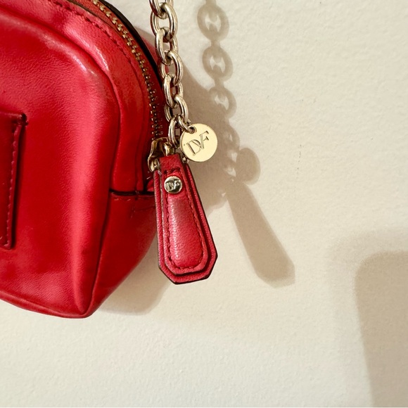Diane Von Furstenburg DVF Red Leather Crossbody Bag Purse Gold Chain - Picture 9 of 12
